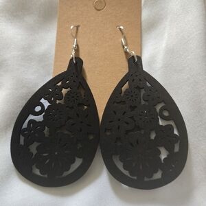 Elegant Black Floral Teardrop Earrings